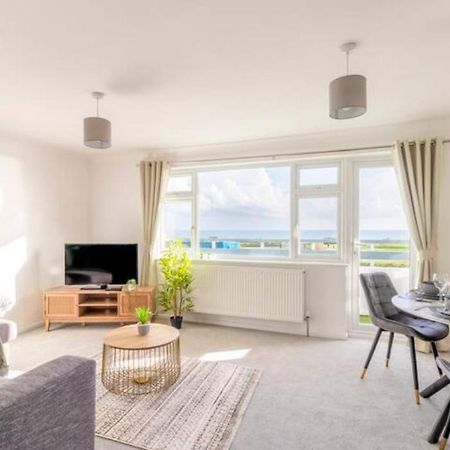 Large Sea View 2 Bedroom Sleeps 6 - Free Parking Bournemouth Exterior foto