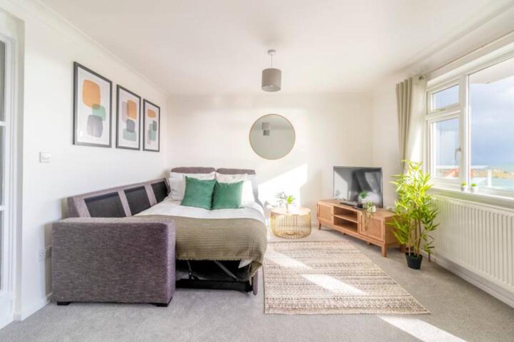 Large Sea View 2 Bedroom Sleeps 6 - Free Parking Bournemouth Exterior foto